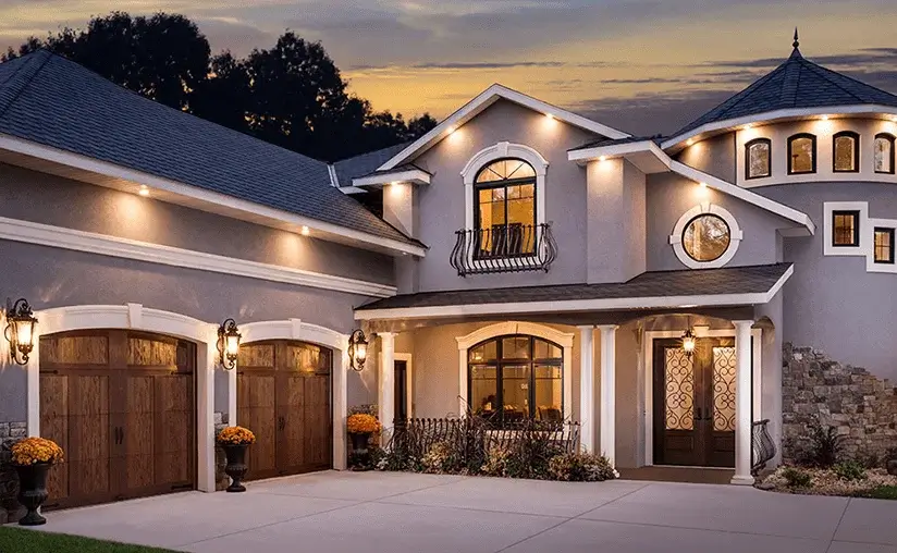 canyon-ridge-5-layer-design12-arch1-solid-dark-garage-door