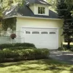 classic-steel-long-elegant-charleston-window-white-garage-door