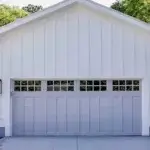 coachman-design13-sq24-window-white-white-garage-door