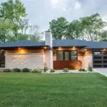 modern-steel-flush_fullview-window-bronze-garage-door